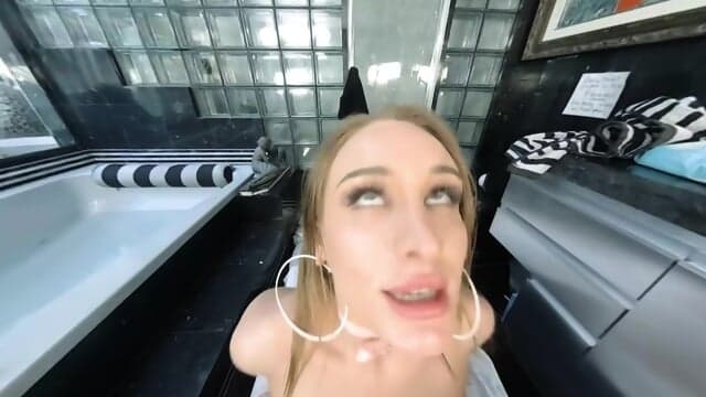 Rubia  BaÃ±era VR