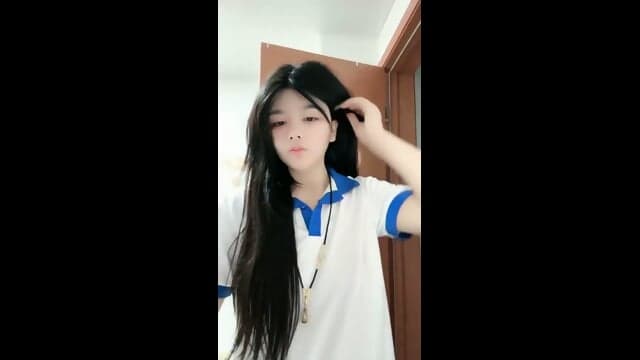 å¤§ä¸å­¦å¦¹ 02