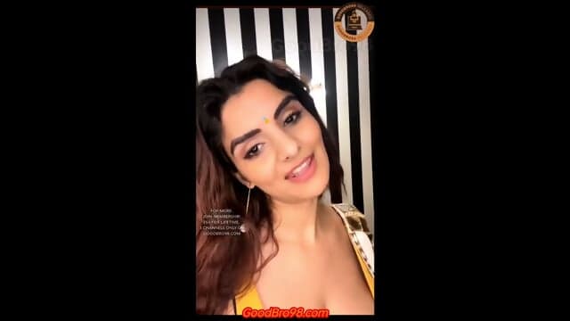 Anveshi saree hot live 2