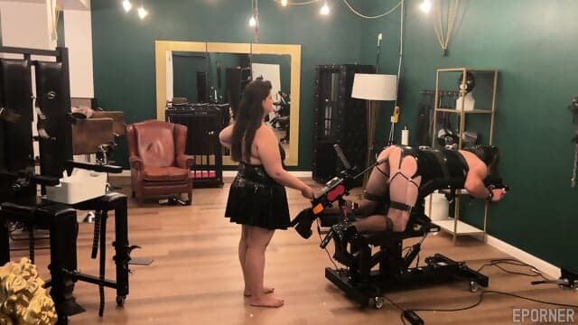 Fetish Lab In Use
