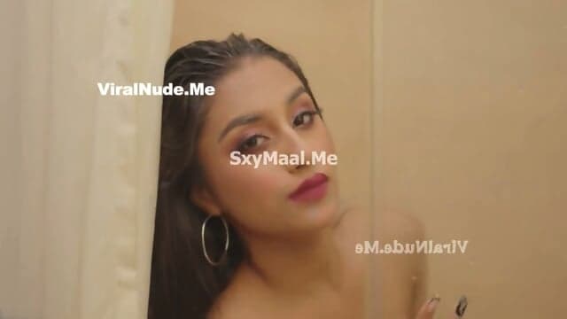 Udita_New_Pool_Nude
