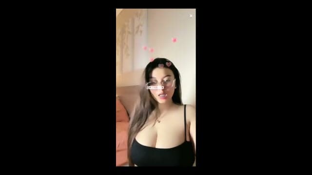 Bahenol Mode Tanpa Masker Bugil Remas Nenen Mango