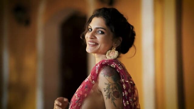 Booby Indian Girl