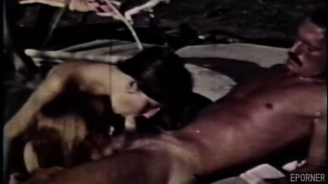 Vintage Threesome In Pool