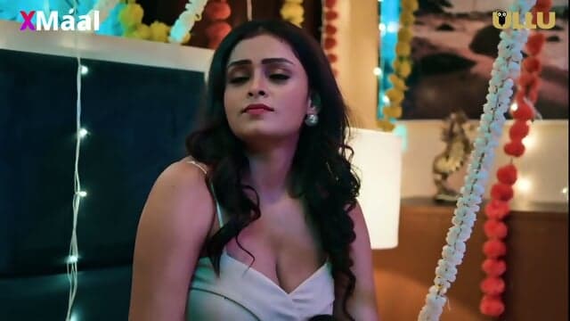 Uncle ne mummy ko suhagrat main bra kholke choda. Mummy ke gand main ghusaya apna land. Ullu indian web series, Rajshot