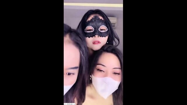 Tasya colmek bareng bestie nakal
