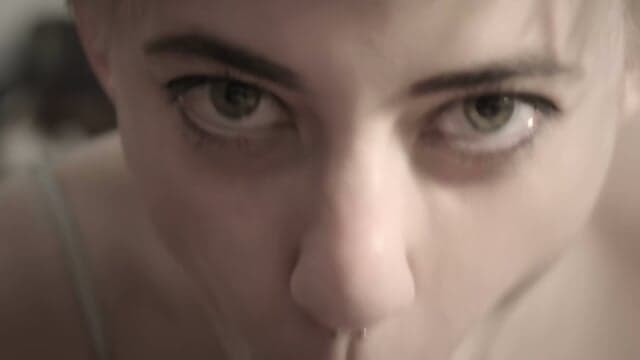 Bi Girl  Give Blowjobs