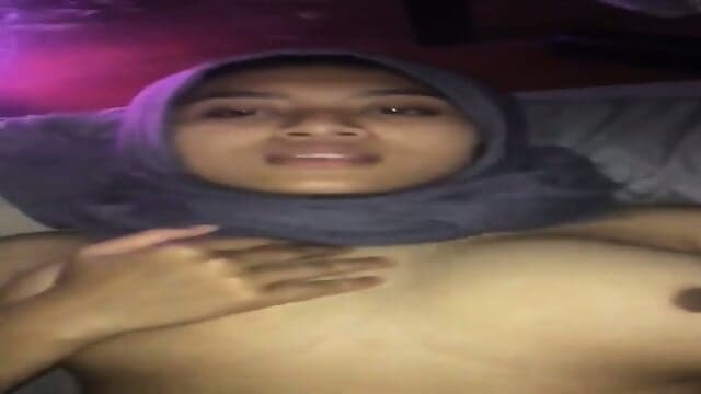Hijabi Girlfriend Ki Hotel Room Mein Missionary Chudai  @Vid Play69