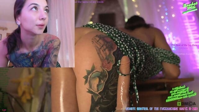 Buena Chica Haciendo Travesuras Consu Dildo