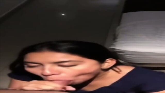 GF Ne BF Ka Lund Chus Ke Apne Muh Par Maal Liya -@Boss Stuff01