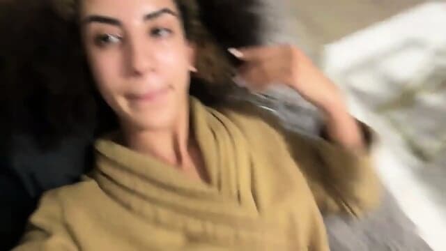 Fake Donos Mixed Slut Plays With Pussy On Twitch