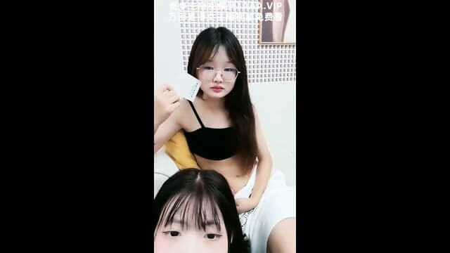 adorable chinese girl masturbation 201