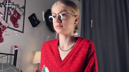 Lίvę Recοrd Of Cαmgirl Reaching Her Tips Goal - 12/30/2023
