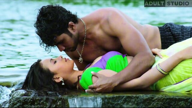 ACTRESS ð¥ROOPAð¥ HOT ROMANTIC SCENE. 4K
