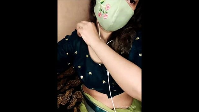 Dilse siri Strip chat Model Kannada Aunty Boobs Showing